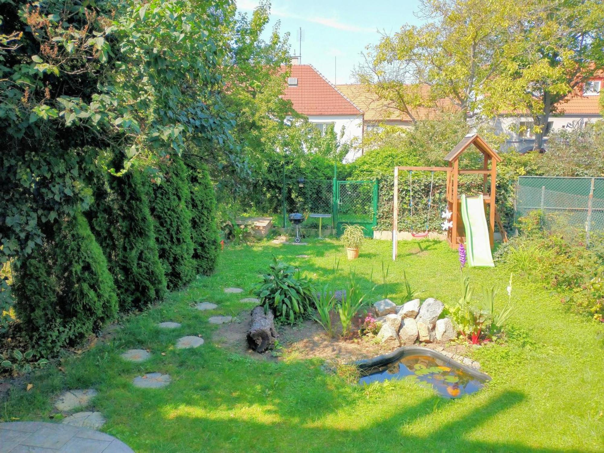 Duplex With Garden Leilighet Praha Eksteriør bilde
