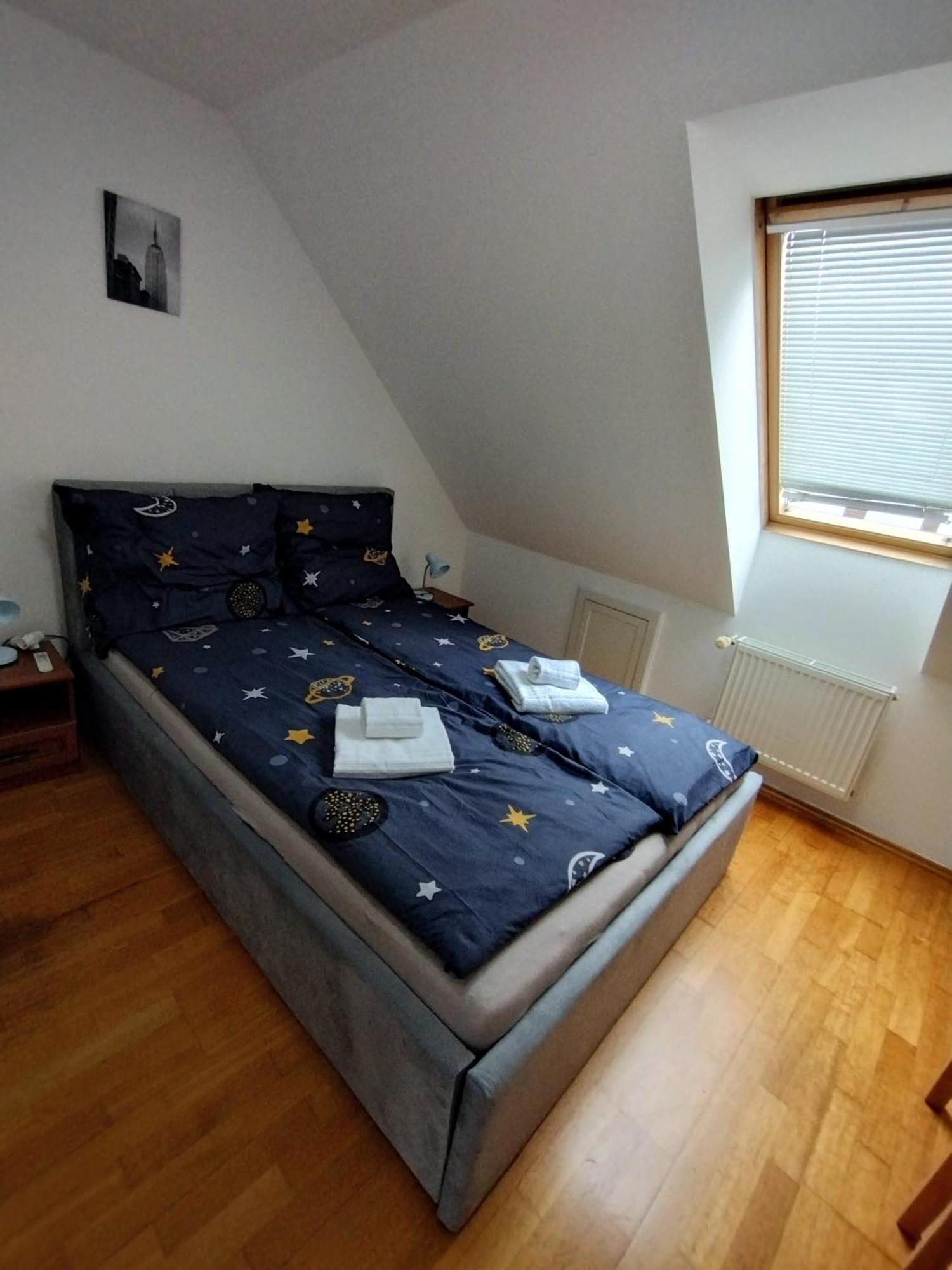 Duplex With Garden Leilighet Praha Eksteriør bilde